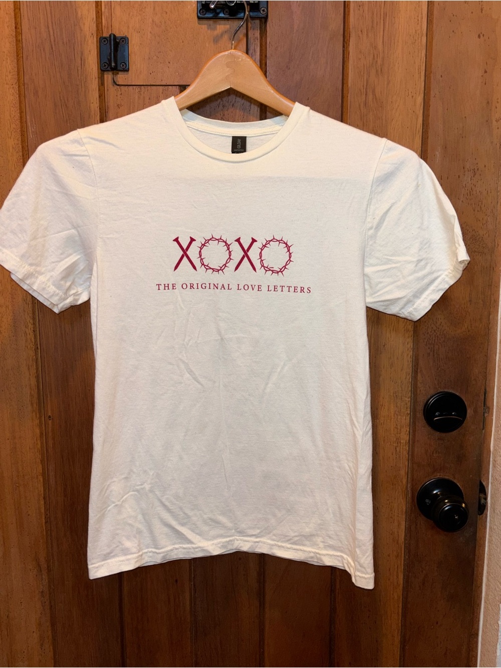 XOXO Graphic Tee - White with Red Print